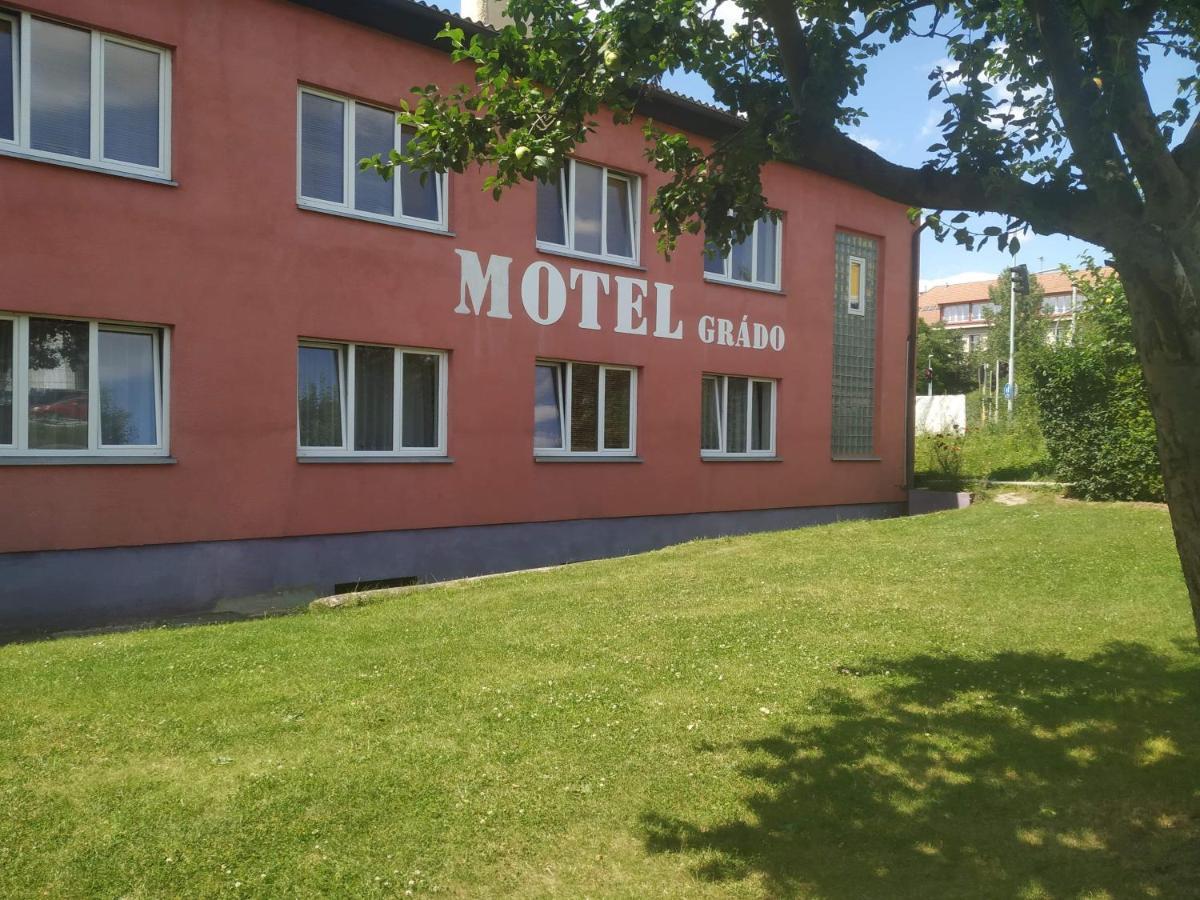 Motel Grado Прага Екстериор снимка